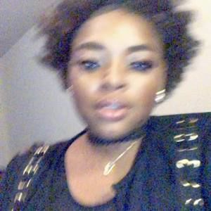 Meet your Posher, Lacynthia